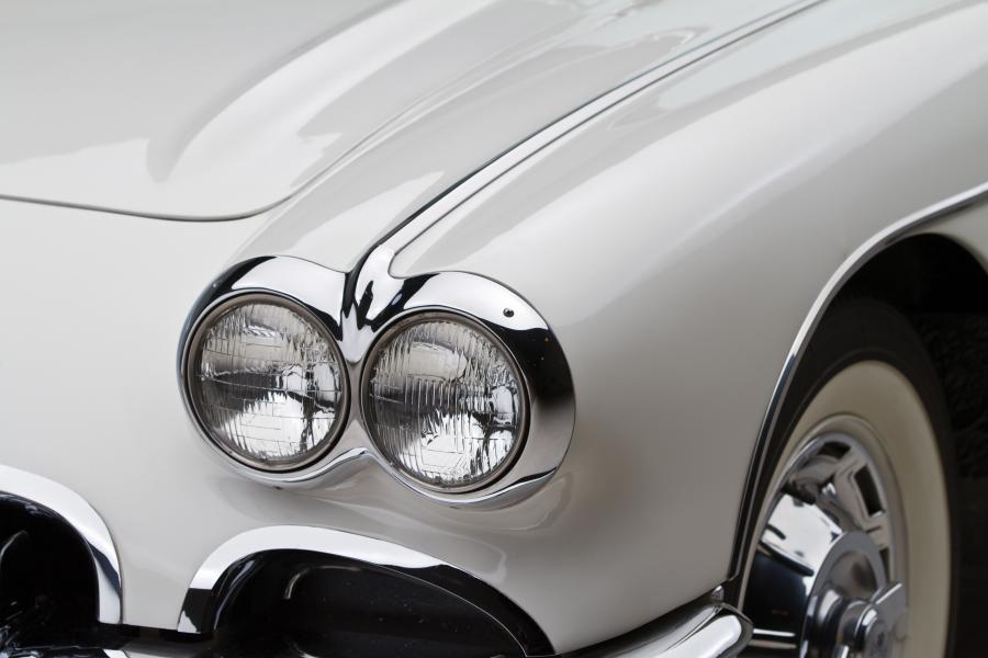  Chevrolet Corvette Roadster 1960 года  (фото 15 из 20)